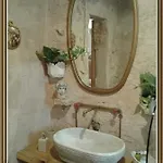 Luxury Olimpia Restaurant Bed & Breakfast 4*