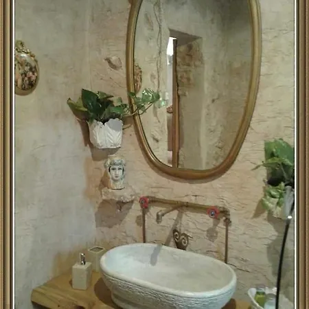 Luxury Olimpia Restaurant Bed and Breakfast 2*